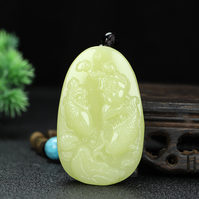 手把件糖黄玉连年有余鱼吊坠