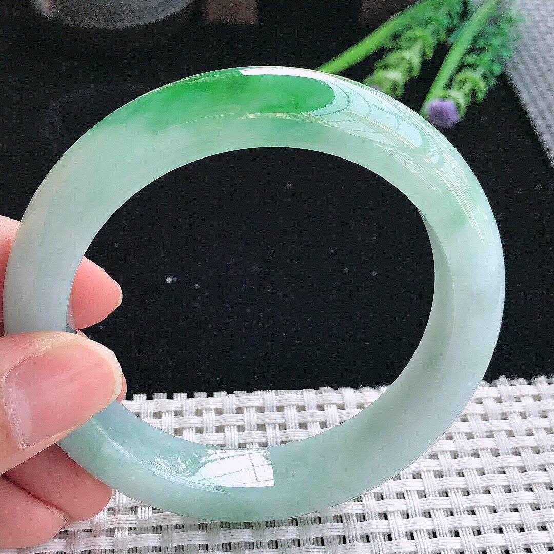 天然翡翠61/13.2/10.2大圈口老坑冰润起胶飘阳绿手镯翡翠玉镯手环