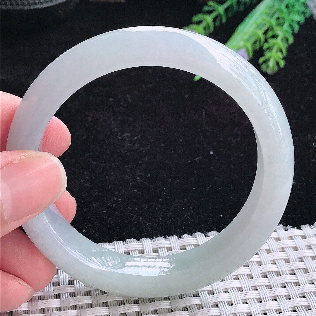 实拍A货翡翠55.5/12/8.6老坑冰胶纯净晴底手镯玉手镯女款平安镯