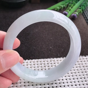 实拍A货翡翠58.8/15.3/9老坑冰纯起胶月光白手镯宽边翡翠玉镯女款