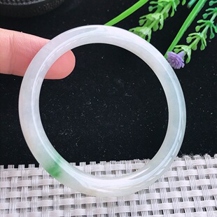 实拍天然翡翠54 7.2老坑秀气冰润飘绿叮当手镯翡翠玉镯手环 6.4