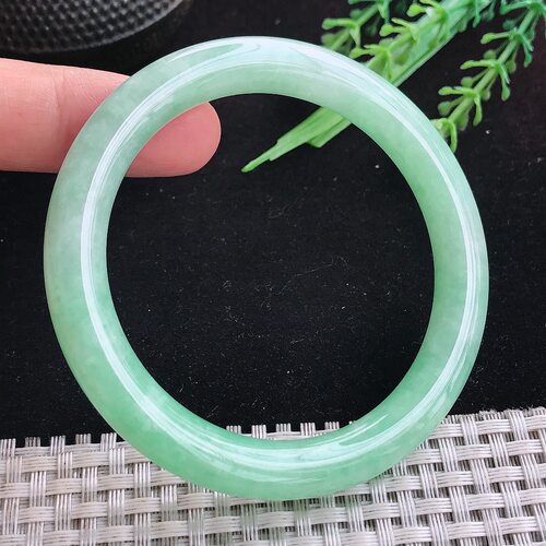 实拍A货翡翠55.8/8.8/9老坑精美苹果绿圆条手镯玉镯平安镯百搭