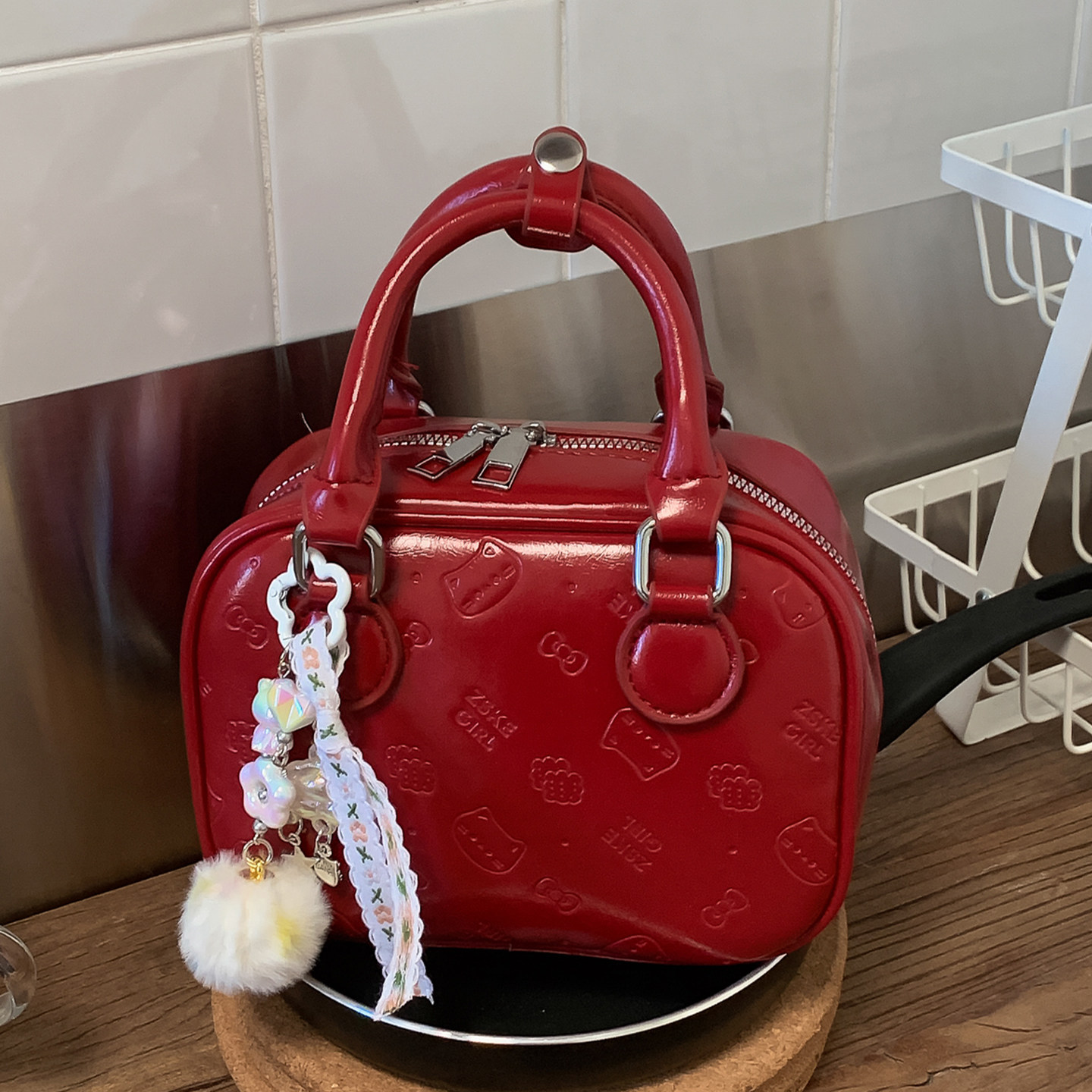 红色包包女款2026新款高级感轻奢小众银色上班通勤单肩斜挎小方包,箱包皮具/热销女包/男包,通用款女包,淘宝优惠券,粉丝福利购,淘宝优惠卷