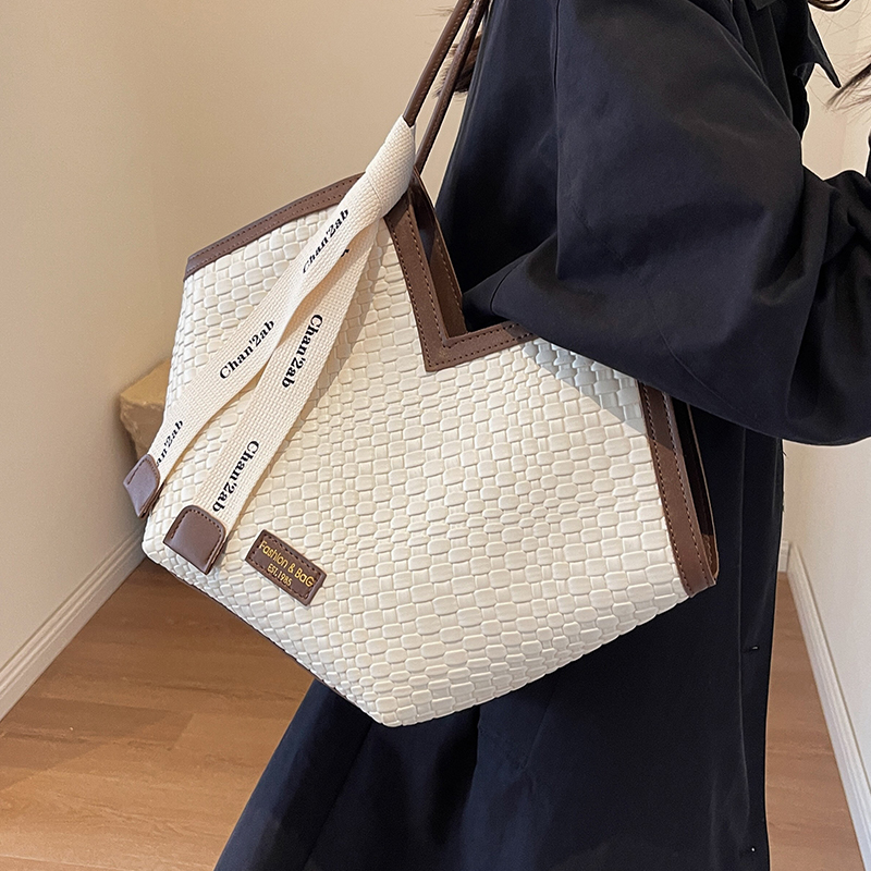 通勤上班单肩挎包上课托特手提包