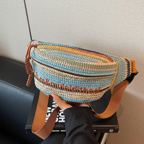 小众手工编织包包女2025新款网红胸包彩虹条纹海边度假单肩斜挎包