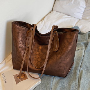 复古通勤包包女款2026新款高级感轻奢小众托特包大容量女包单肩包