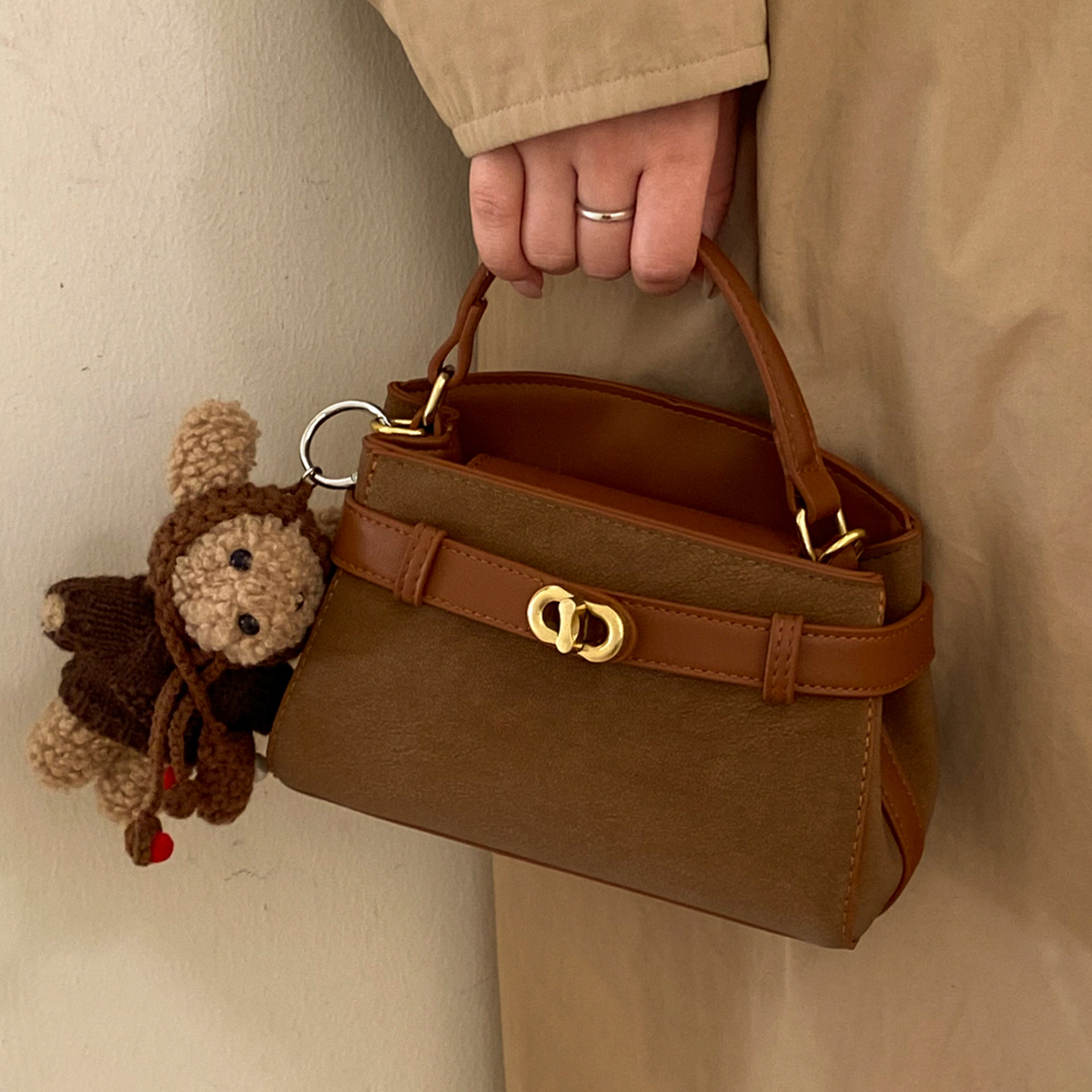 高级感小众超火手拎包包女式2026新款潮复古单肩包提前斜挎小方包,箱包皮具/热销女包/男包,通用款女包,淘宝优惠券,粉丝福利购,淘宝优惠卷