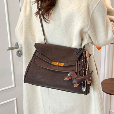 2025新款复古麂皮大容量斜挎包