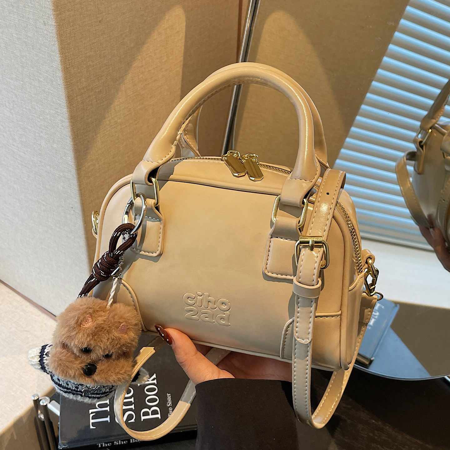 高级感手提包包女式2026新款潮时尚复古精致单肩包上班通勤斜挎包,箱包皮具/热销女包/男包,通用款女包,淘宝优惠券,粉丝福利购,淘宝优惠卷