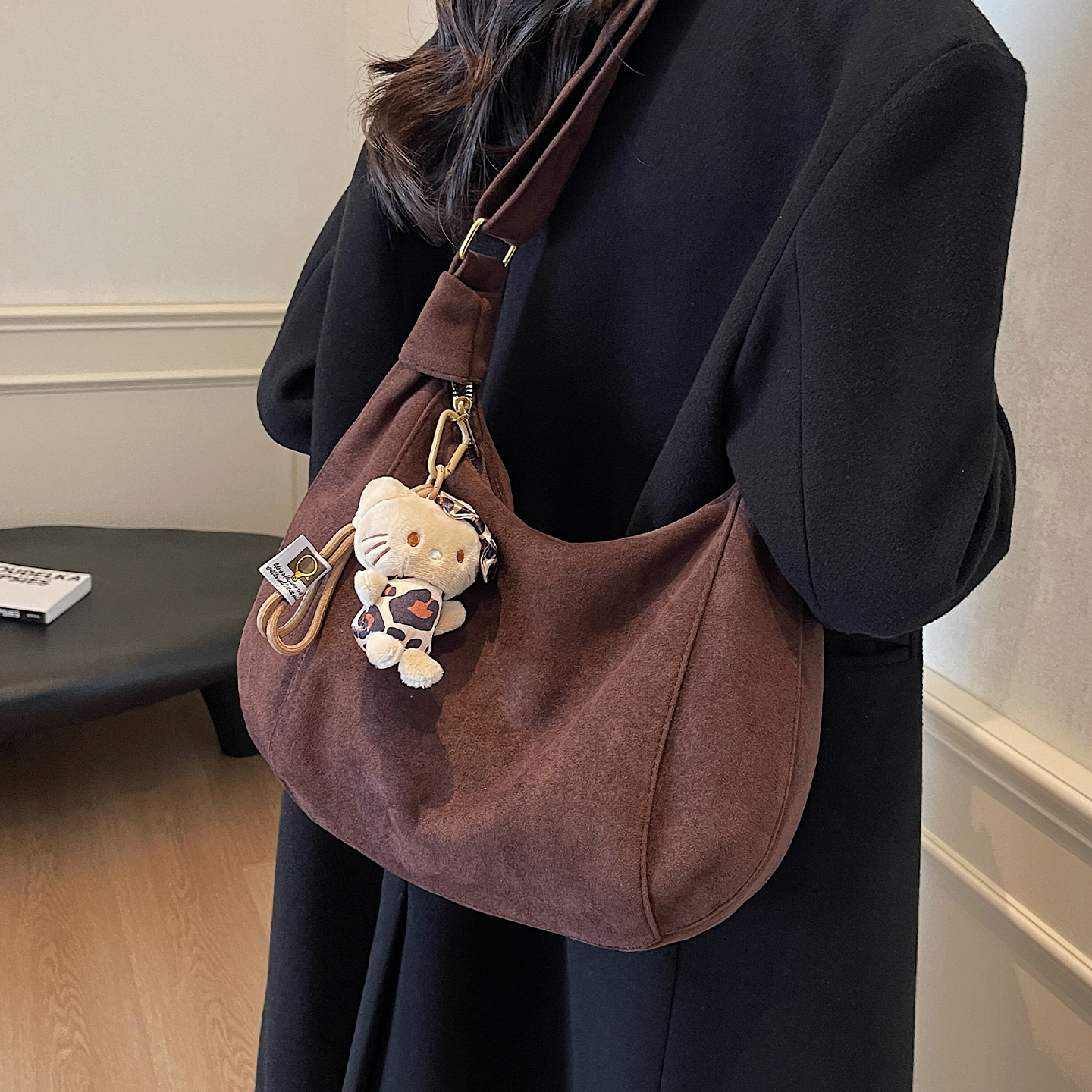 2025新款小众复古时尚潮流女包