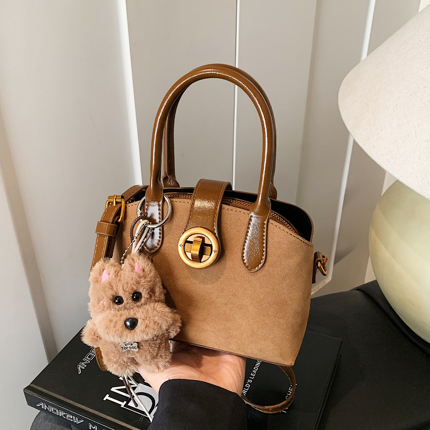 豹纹包包女式2025新款轻奢小众高级感麂皮绒手提包单肩斜挎贝壳包