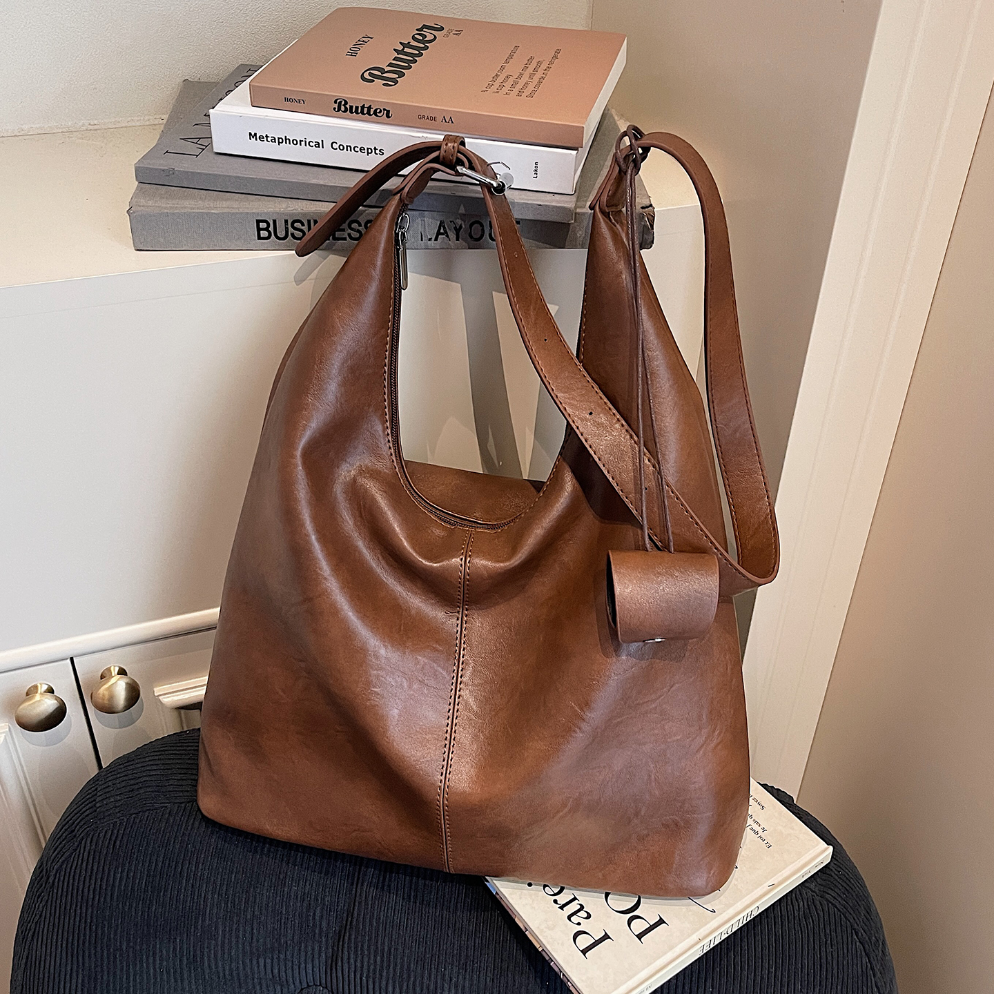 2025新款百搭通勤大容量单肩包