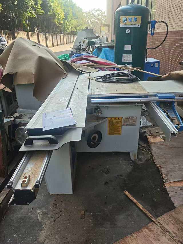 4月3日佛山某公司所有的空压机等设备网络拍卖公告