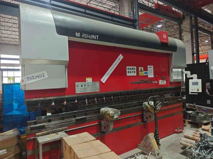 1月15日佛山某公司厂房的机器设备及查封物（具体以现场的财产为准）可贷款此标的物可提供贷款，具体请查看详情中的银行信息网络拍卖公告