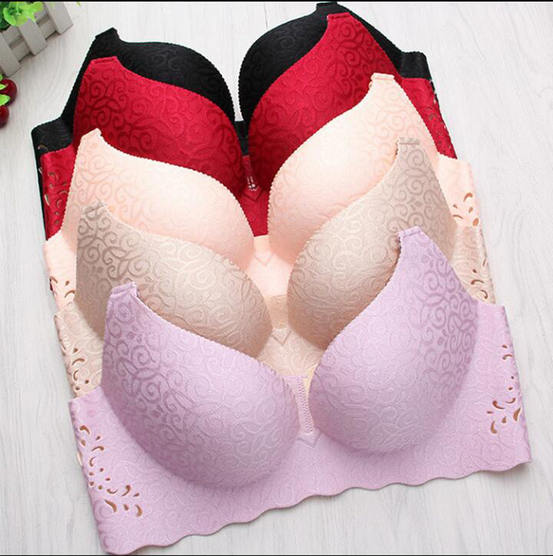 无痕一片式加大码薄款聚拢文胸80d85d95d100d特大罩杯无钢圈内衣