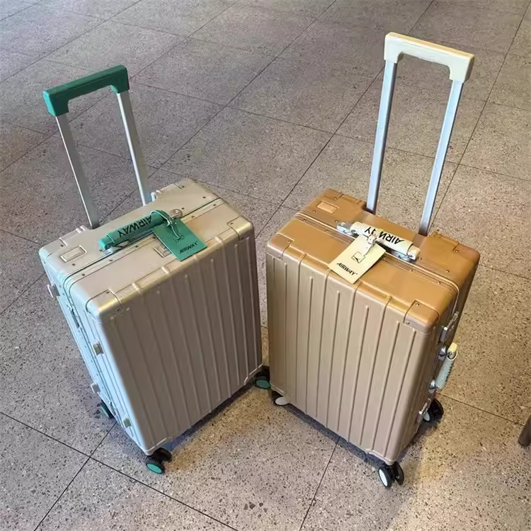 pc材质日乃本飞机轮高颜值行李箱