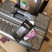 孤品特价 微瑕疵出口日本高端铝框行李箱万向轮旅行箱28寸托运箱