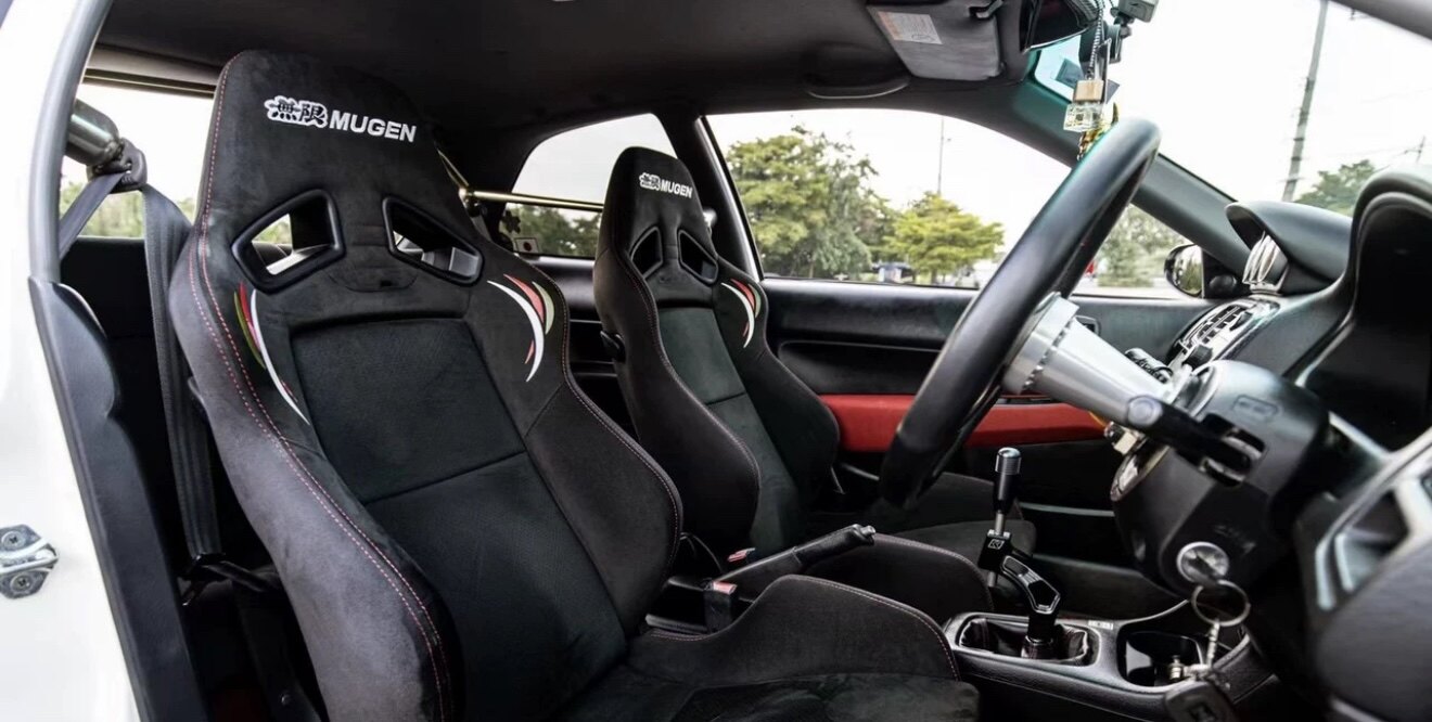 无無MS Z限汽车座椅改装带滑道赛车座椅黑色刺绣模拟器桶椅本田用