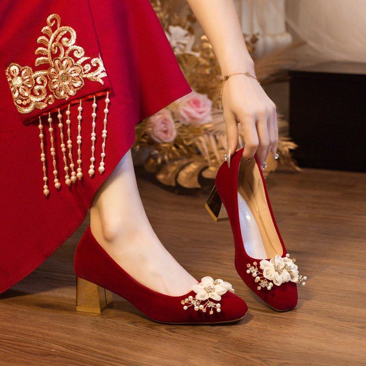 粗跟单鞋女方头高跟鞋女主婚纱秀禾两穿结婚新娘鞋伴娘红色订婚鞋,女鞋,婚鞋,淘宝优惠券,粉丝福利购,淘宝优惠卷