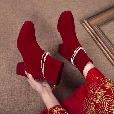 平时可穿红色短靴方头厚底婚靴