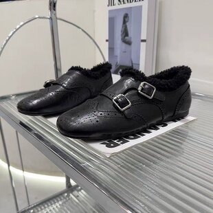 布洛克风小皮鞋女复古加绒皮带扣雕花冬季新款保暖软底休闲乐福鞋