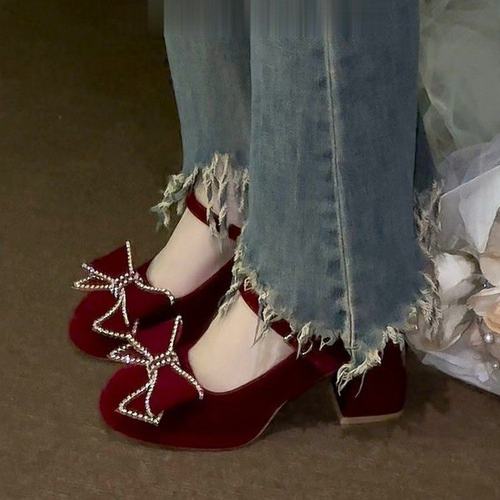 2025秋红色低跟订婚鞋新娘鞋秀禾婚纱两穿敬酒粗跟玛丽珍高跟单鞋