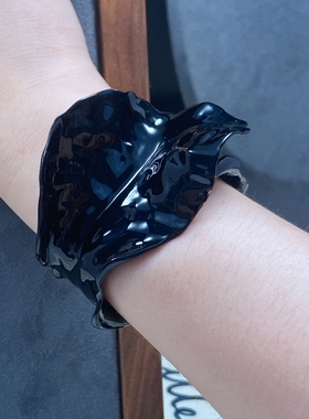 夸张设计个性辣妹黑色大叶子手镯