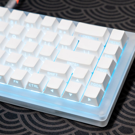 纯白侧刻透光键帽纯黑原厂高度PBT材质适配磁轴61 68 75 84 87 98