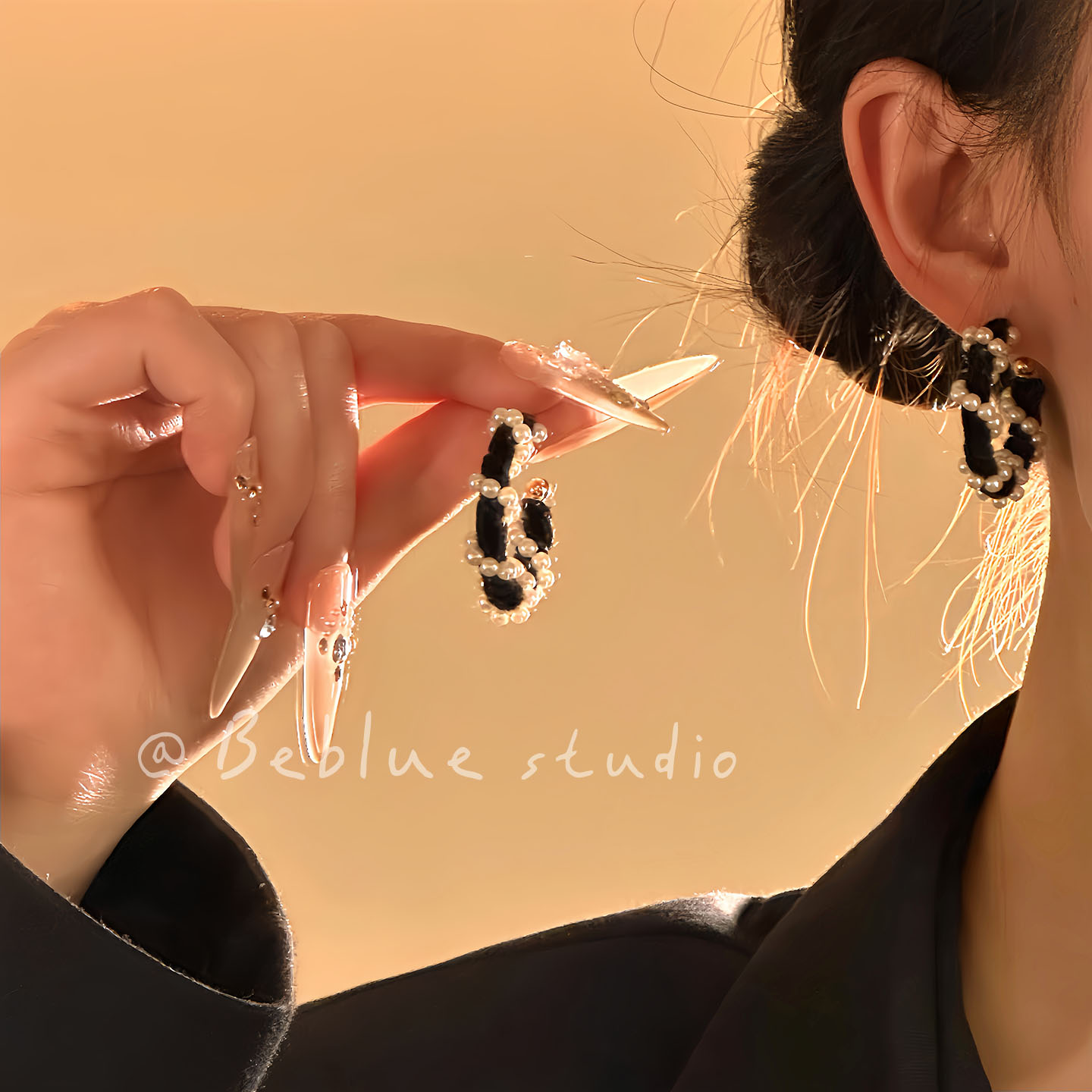 矜贵名媛~法式丝绒珍珠耳圈女耳环轻奢高级气质圆圈耳钉爆款耳饰