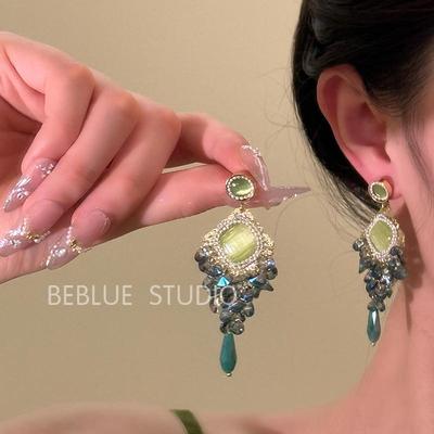 期期漫漫~绿色猫眼石流苏耳环耳钉女复古宫廷风气质耳坠夸张耳饰