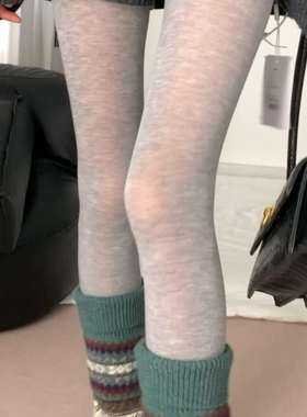 叠穿费尔岛袜套好复古~秋冬灰色出奇迹~时髦浅灰色的透肉高级感！