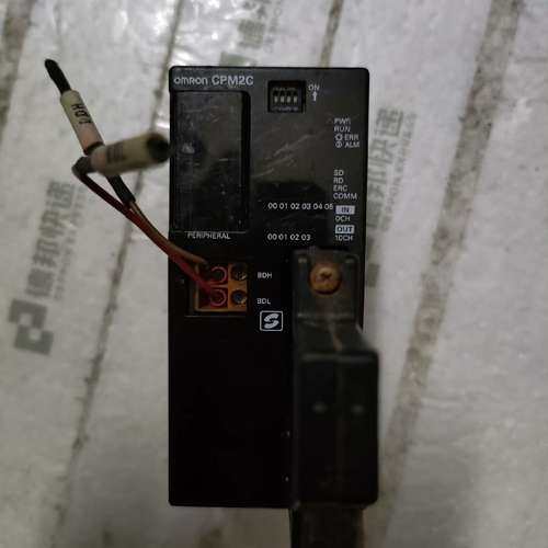 适用CPM2C-S110C，，成色如图，好坏没有测议价