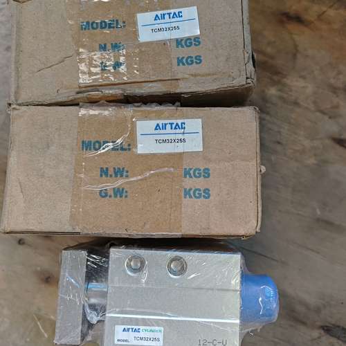 适用专用三轴气缸TCM32X25S，剩余3个，议价