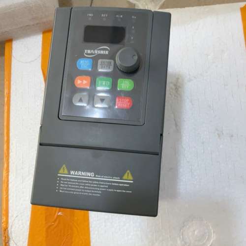 适用源信1.5KW变频器，型号YK3000-2S0015G，22议价