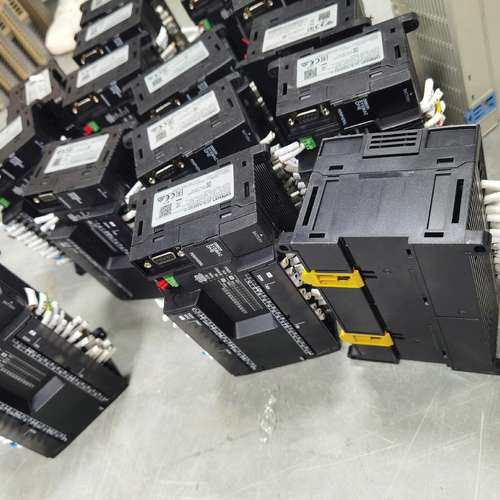 适用PLC CP1E-N40S1DT-D，成色几乎，功议价,电子元器件市场,其它元器件,淘宝优惠券,粉丝福利购,淘宝优惠卷