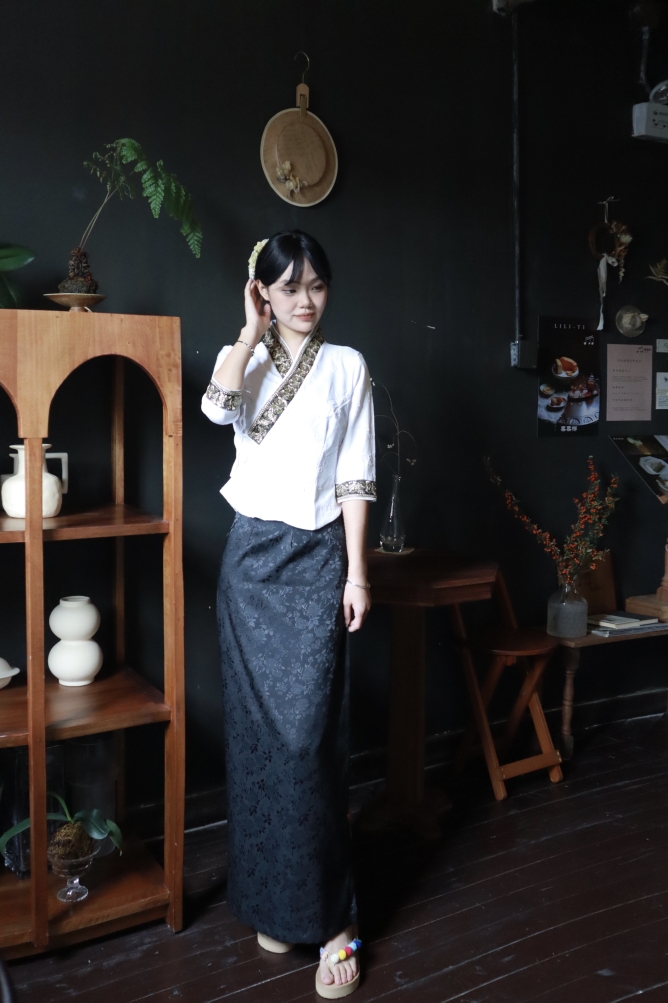 新款西双版纳傣族民族服装旅游舞蹈影楼艺术写真考艺生工作生活装