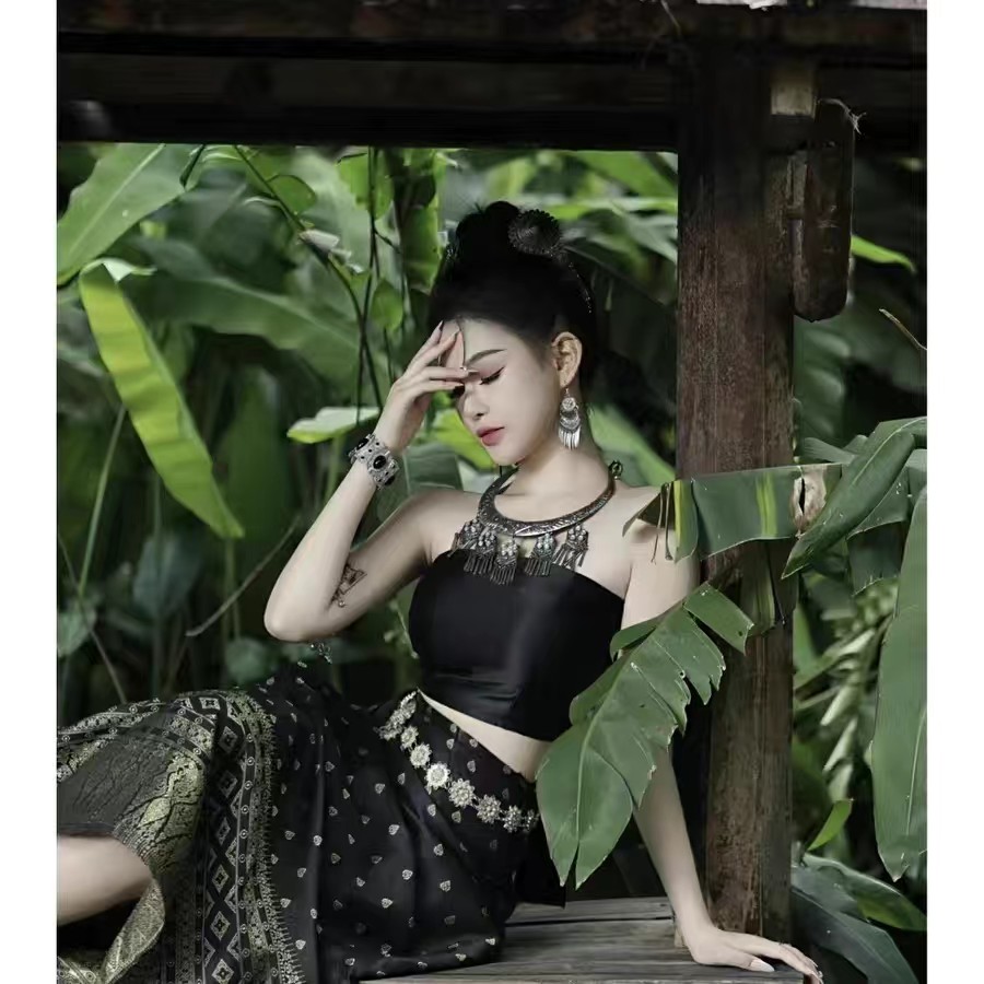 2023泰国风情傣族民族西双版纳网红旅游打卡舞台服装拍照款套装