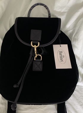 About nice 韩国韩代The barnnet 真丝绒包包黑色双肩包 八奶同款