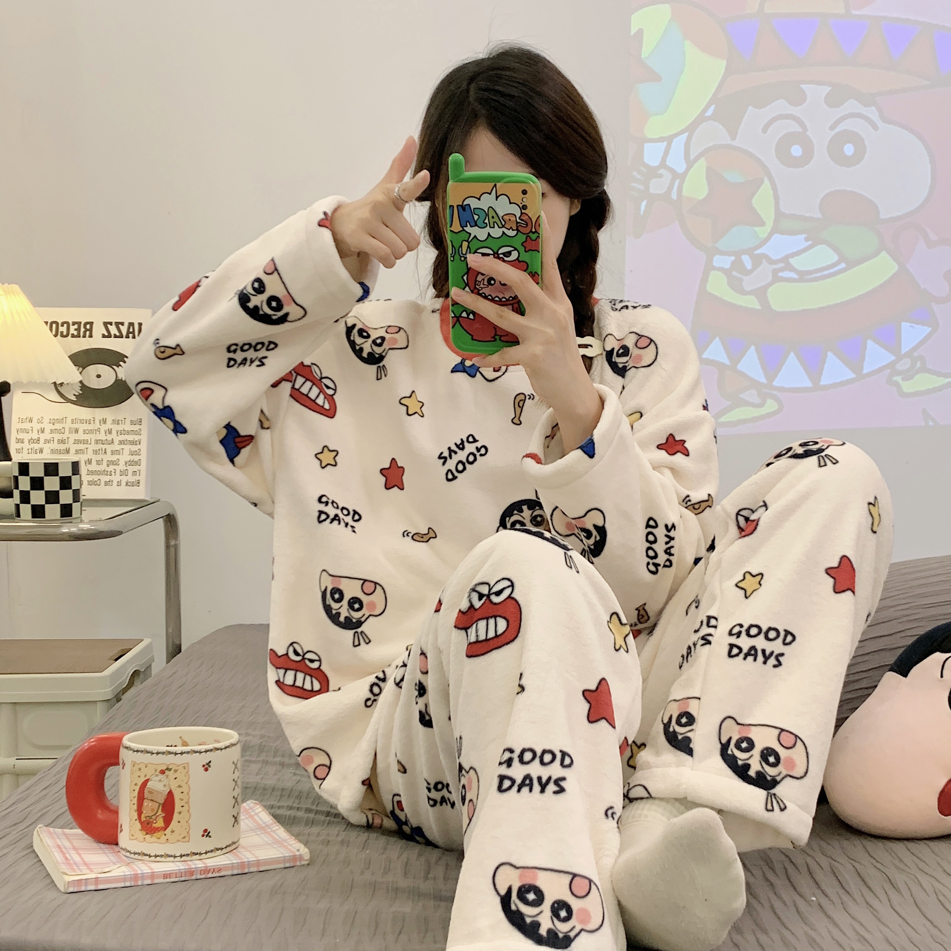 冬季珊瑚绒加厚保暖宽松家居服