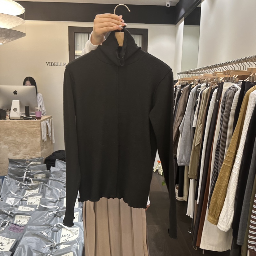 八1130韩国东大门运动瑜伽T恤区4507537人气炸街秋季时装通勤风格