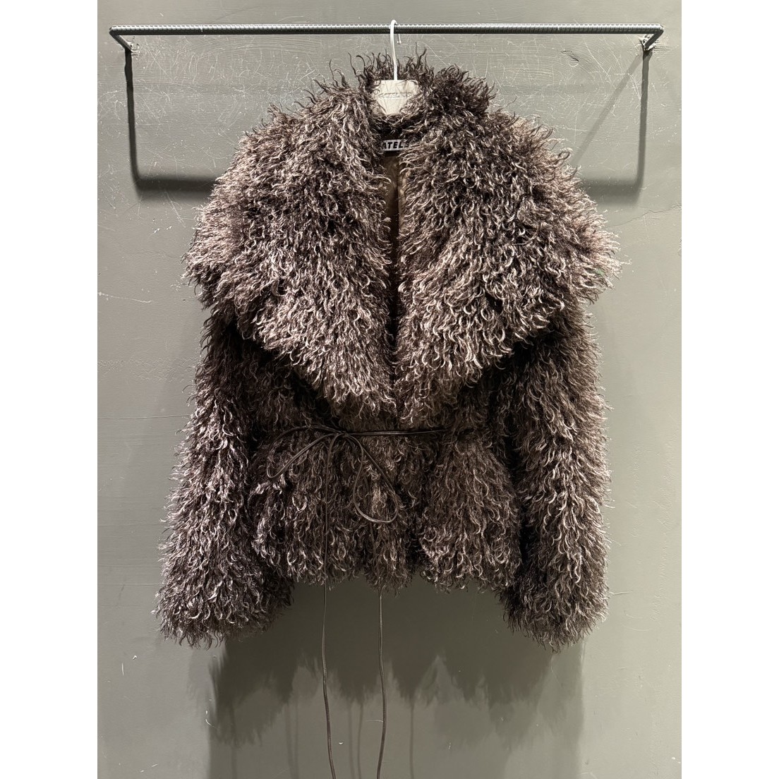 八1130韩国东大门运动瑜伽外套短款大衣区4508581流行休闲瑞丽