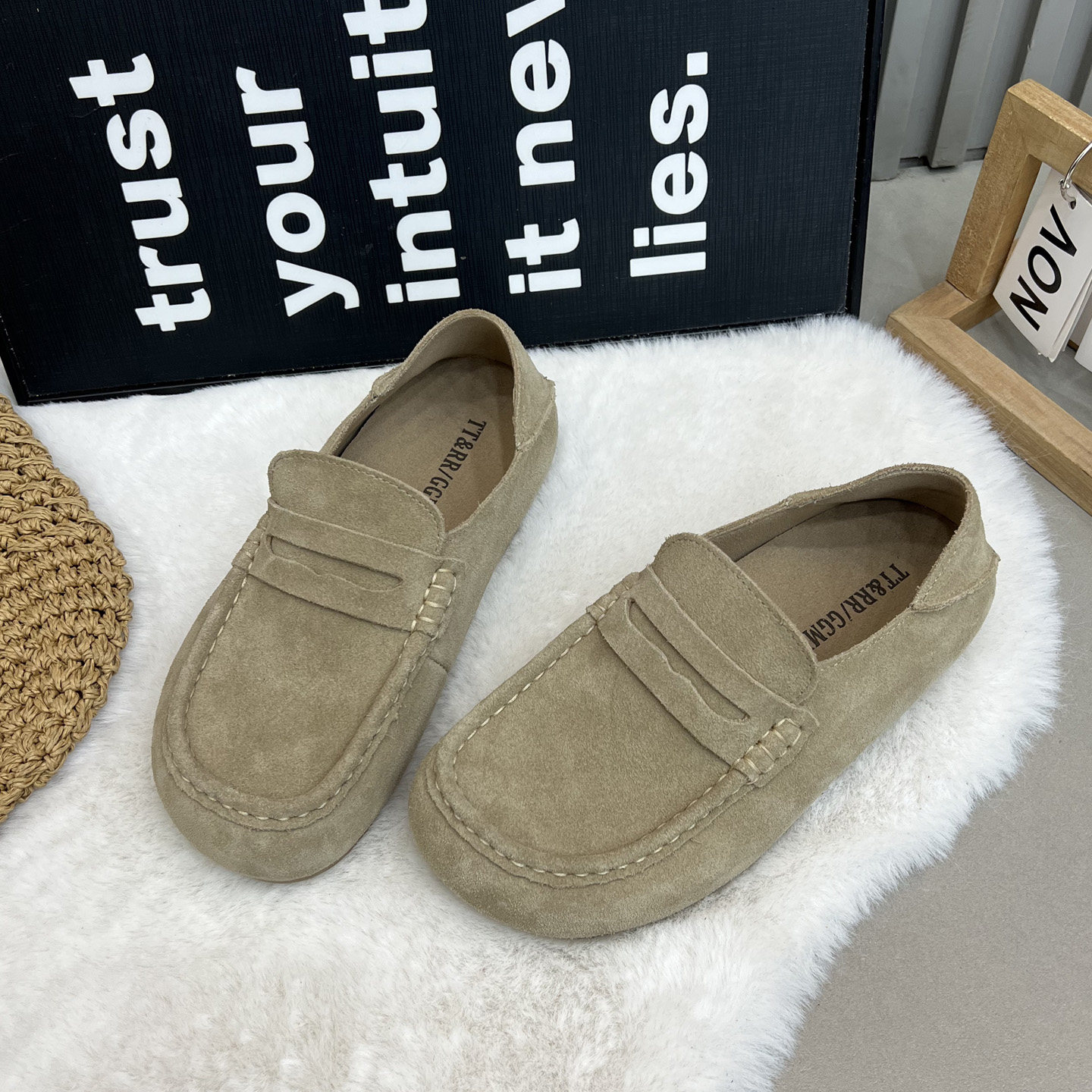 文艺复古反绒皮豆豆鞋女平底一脚蹬百搭休闲乐福鞋新款真皮勃肯鞋,女鞋,乐福鞋（豆豆鞋）,淘宝优惠券,粉丝福利购,淘宝优惠卷