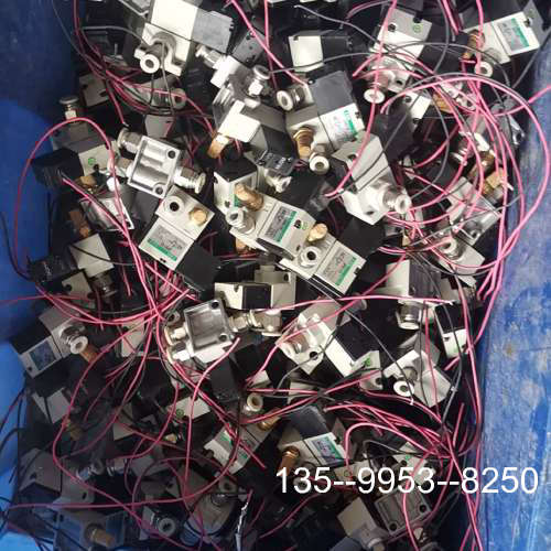 原装正品CKD  3PB110 电磁阀DC24V123个，价格详谈