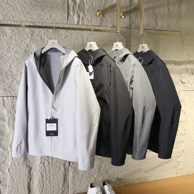 2025早春新款男高端轻奢城市户外商务休闲机能风软壳夹克外套9805