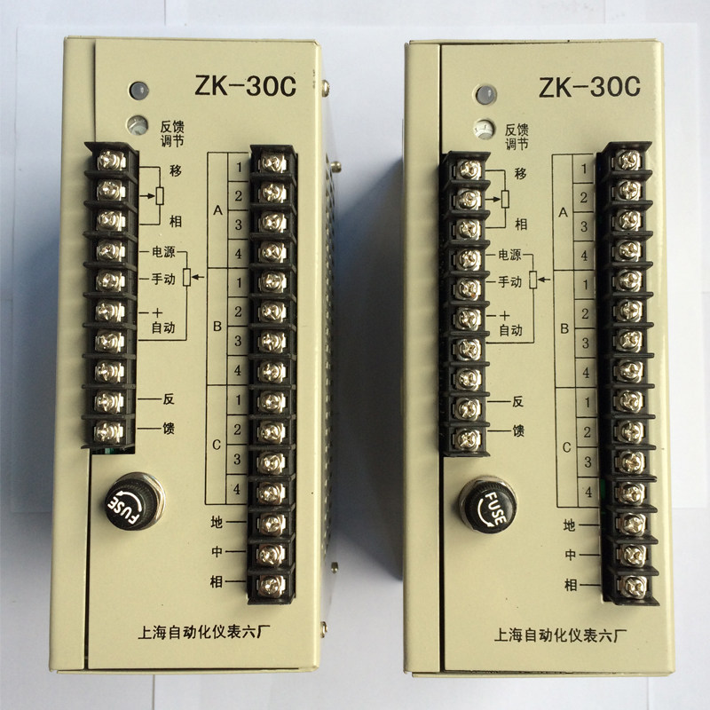 立式大功率可控硅电压调整器