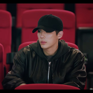 陷入我们的热恋陈路周王安宇同款假两件拼接连帽加厚pu皮夹克外套