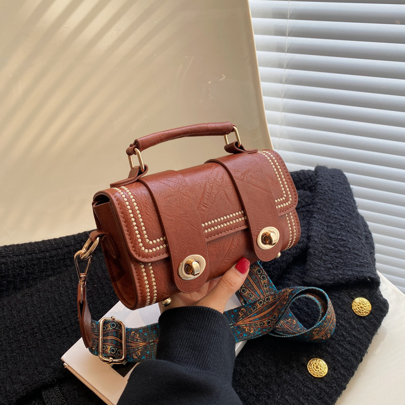 蜜萝猫女包小方包斜挎包