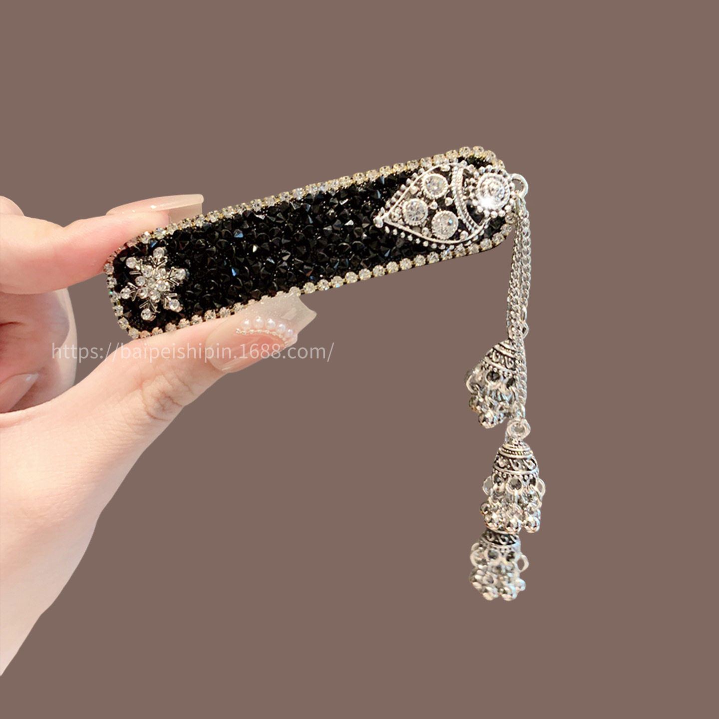 黑色水钻银色铃铛流苏发夹新中式边夹感碎发夹盘发器复古轻奢,饰品/流行首饰/时尚饰品新,民族风发饰,淘宝优惠券,粉丝福利购,淘宝优惠卷