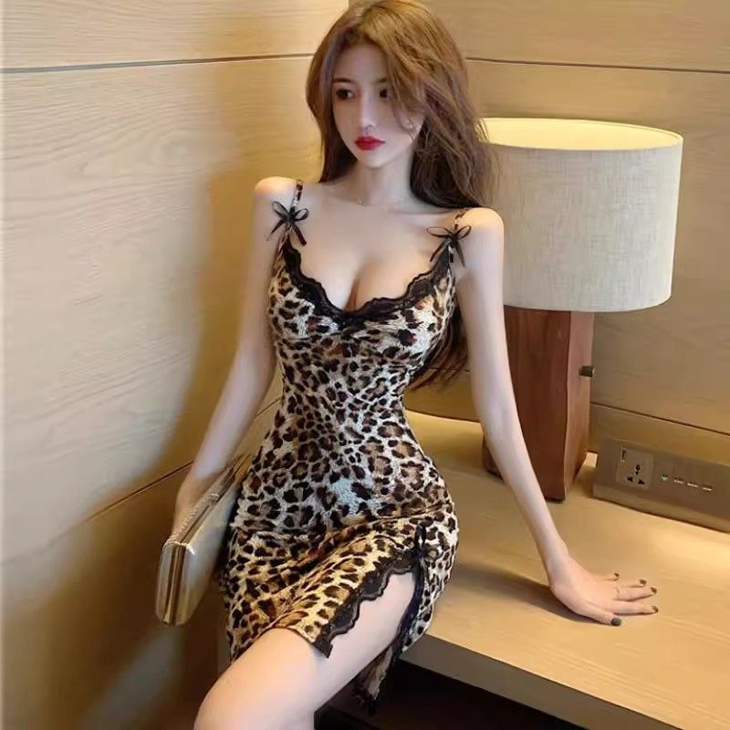 辣妹豹纹V领性感开叉诱惑连衣裙