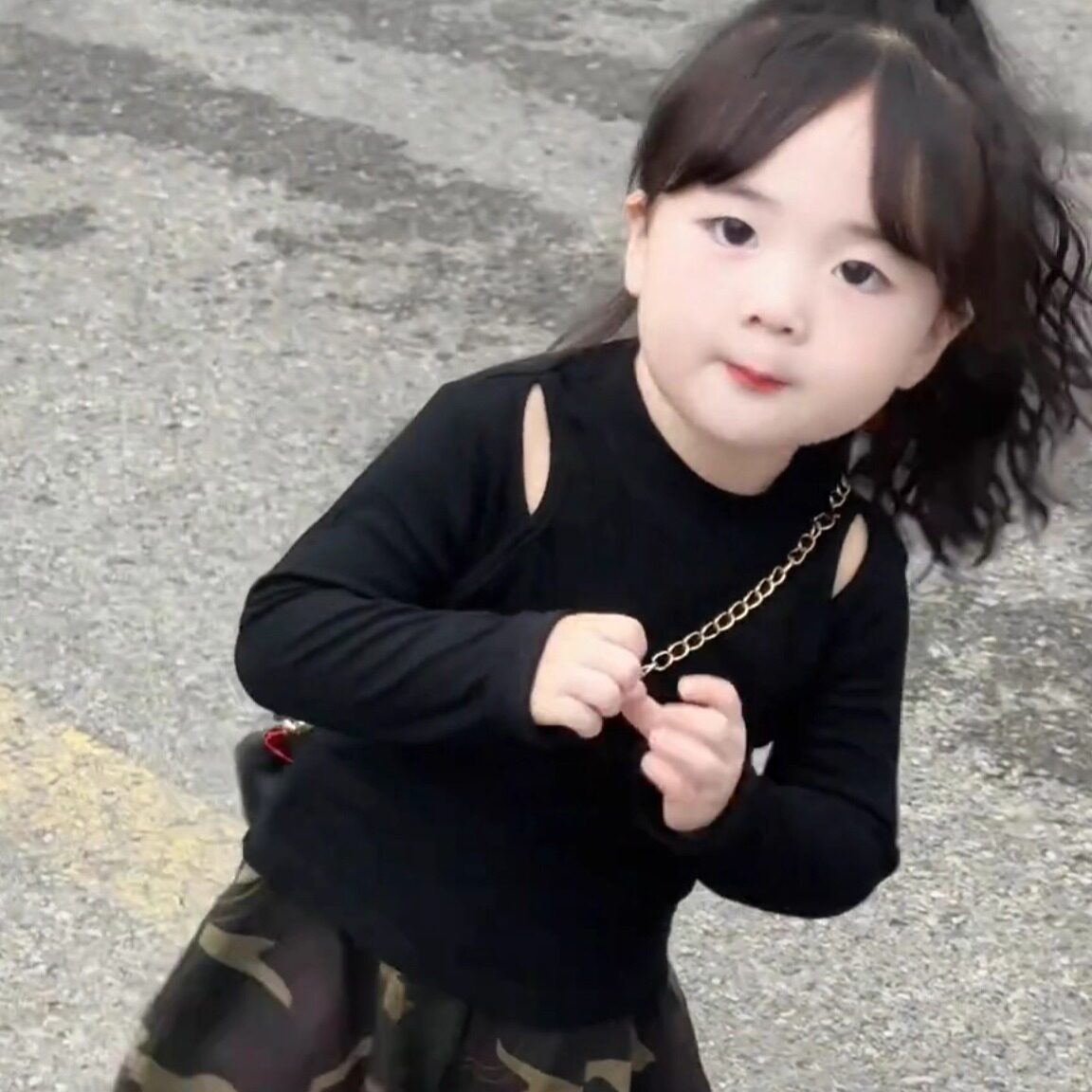 女童漏肩长袖T恤25春秋季新款韩版针织假两件上衣纯色弹力打底衫
